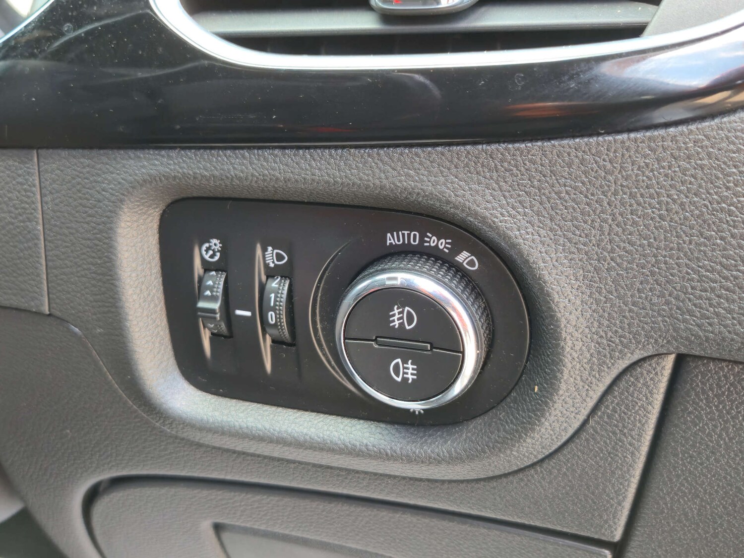 Used Vauxhall Astra 2017 for sale - 78159037: Photo 22