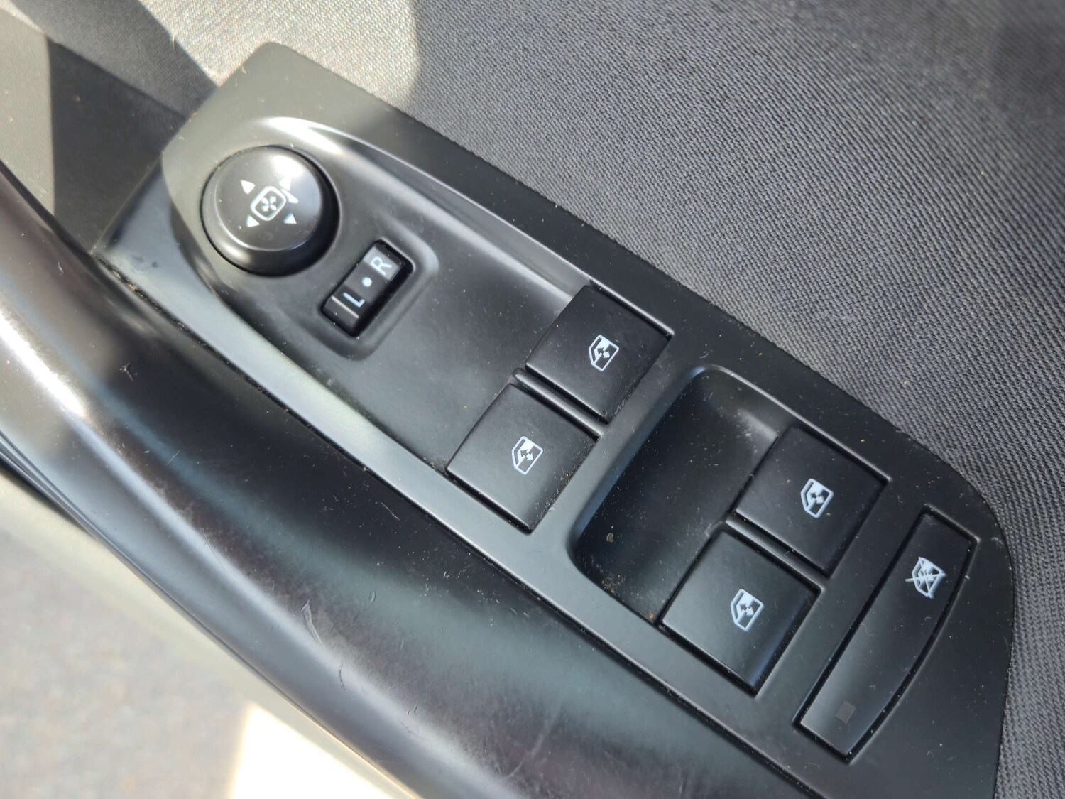 Used Vauxhall Astra 2017 for sale - 78159037: Photo 23