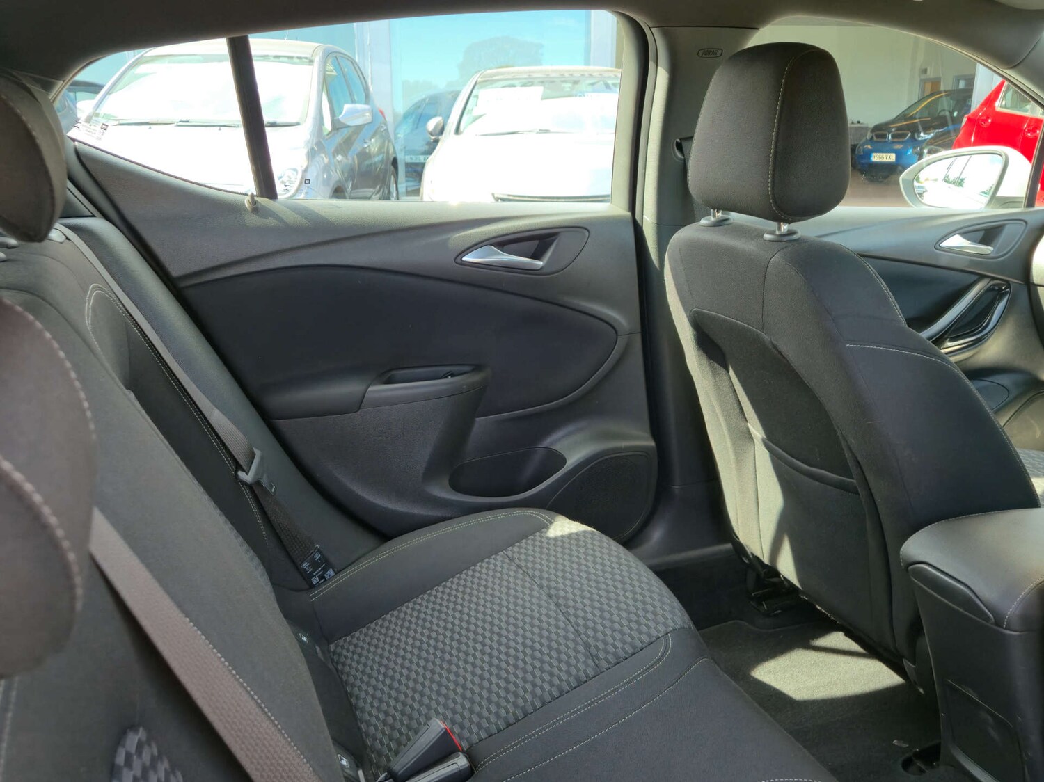 Used Vauxhall Astra 2017 for sale - 78159037: Photo 24