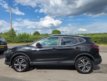 Used Nissan Qashqai 2017 for sale - 79027233: Photo