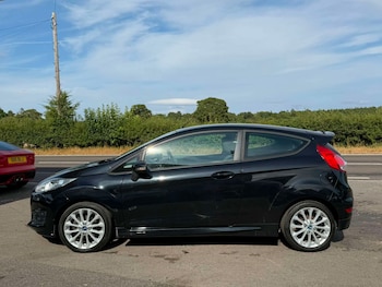 Used Ford Fiesta 2013 for sale - 79359203: Photo