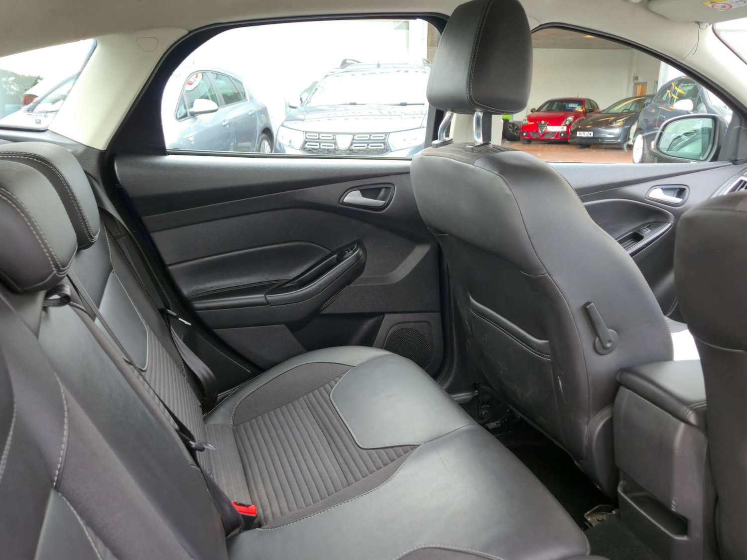 Used Ford Focus 2015 for sale - 76601997: Photo 21