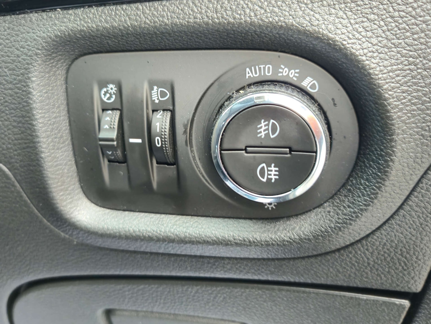 Used Vauxhall Astra 2016 for sale - 76601289: Photo 31