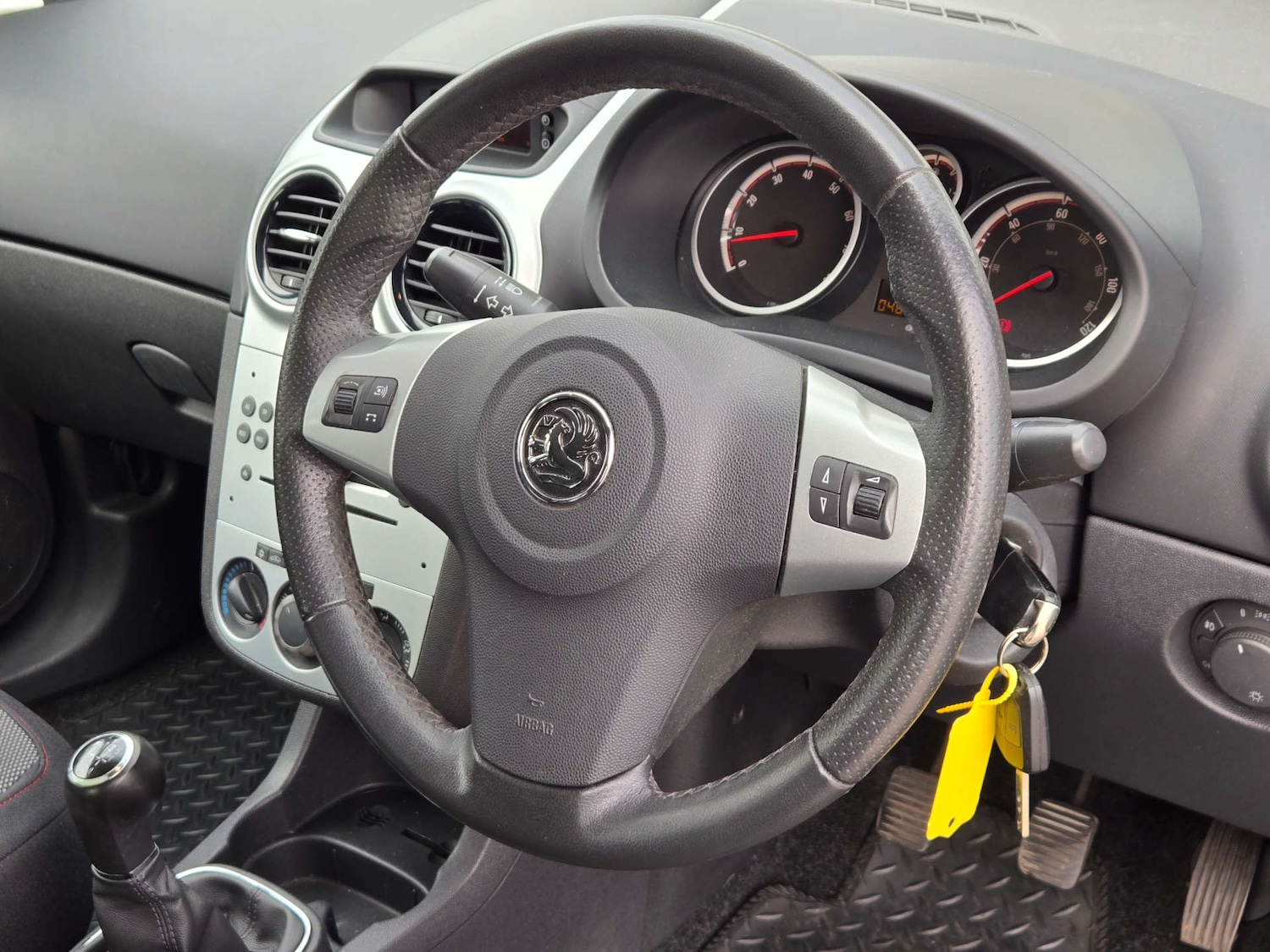 Used Vauxhall Corsa 2009 for sale - 77984234: Photo 18