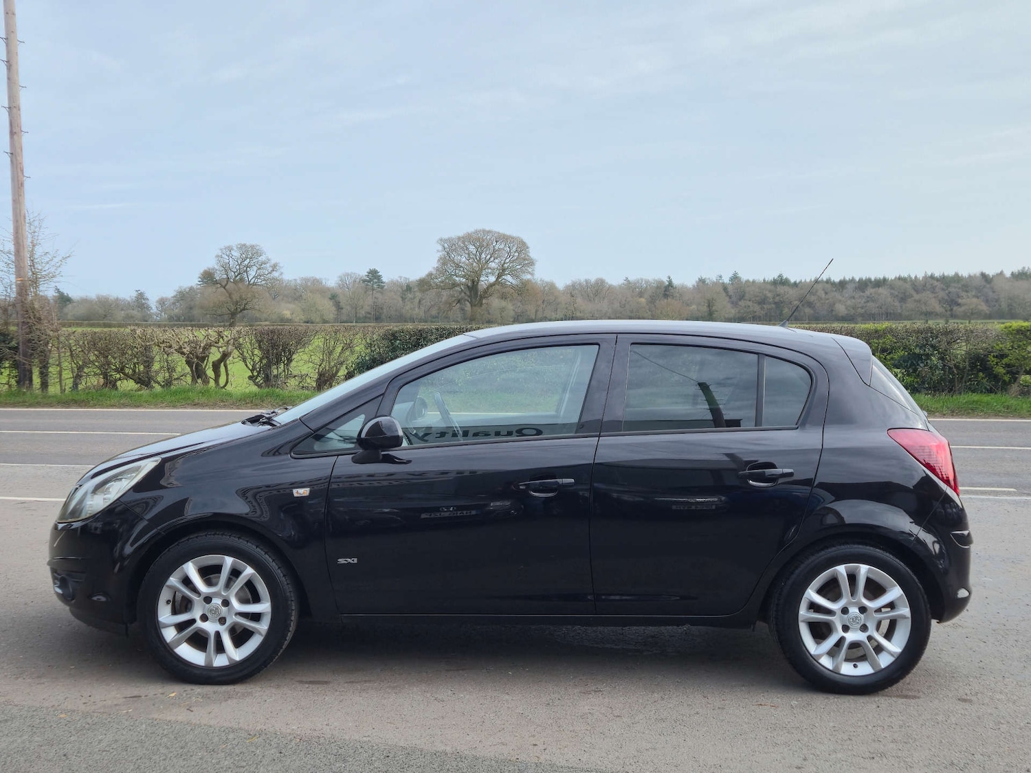 Used Vauxhall Corsa 2009 for sale - 77984234: Photo 3