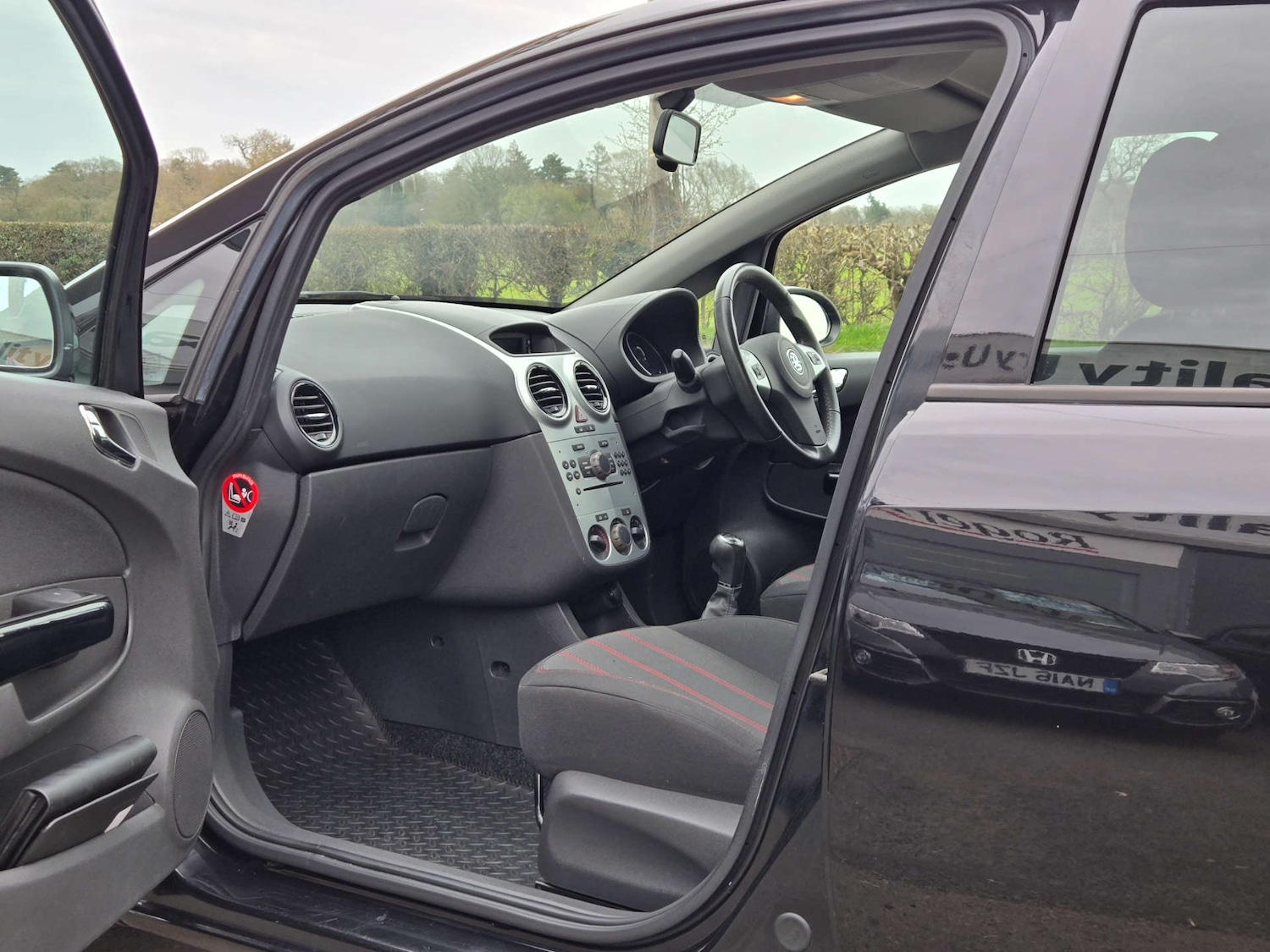 Used Vauxhall Corsa 2009 for sale - 77984234: Photo 30