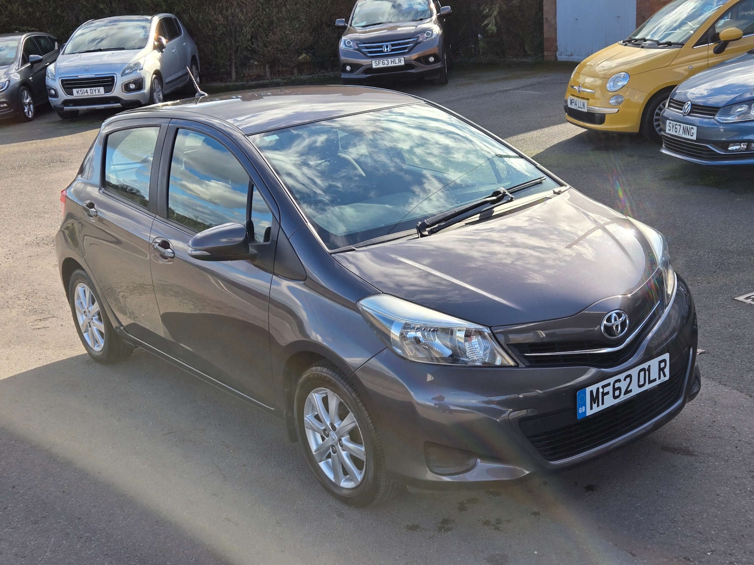 Used Toyota Yaris 2012 for sale - 77704056: Photo 16