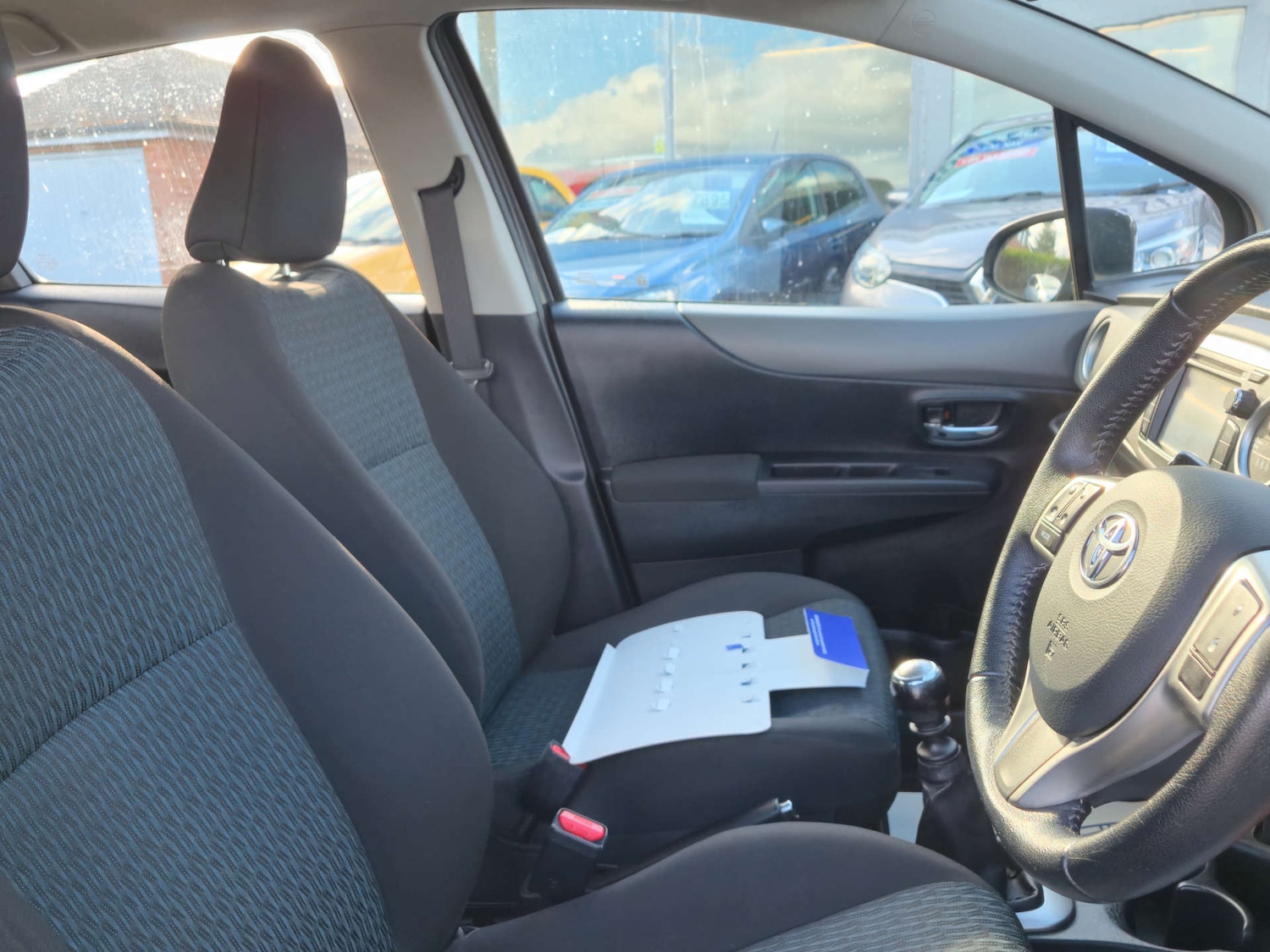 Used Toyota Yaris 2012 for sale - 77704056: Photo 20