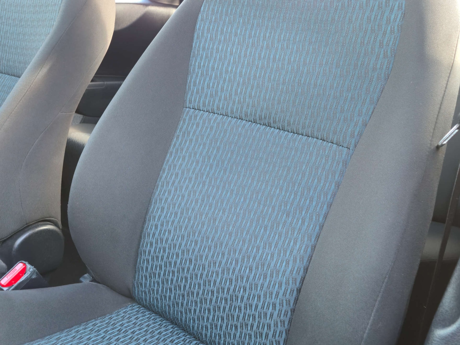 Used Toyota Yaris 2012 for sale - 77704056: Photo 32