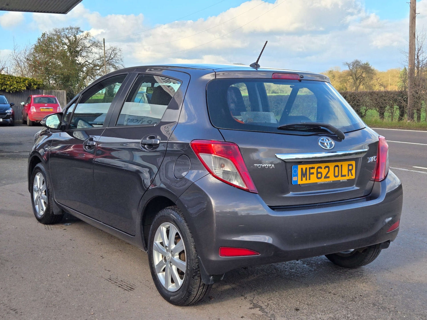 Used Toyota Yaris 2012 for sale - 77704056: Photo 4