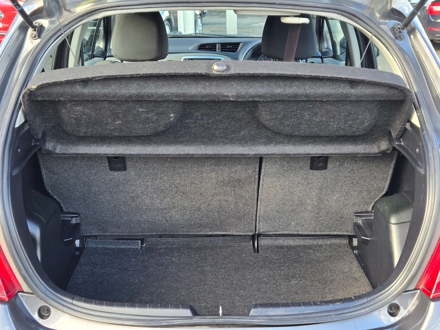 Used Toyota Yaris 2012 for sale - 77704056: Photo 6