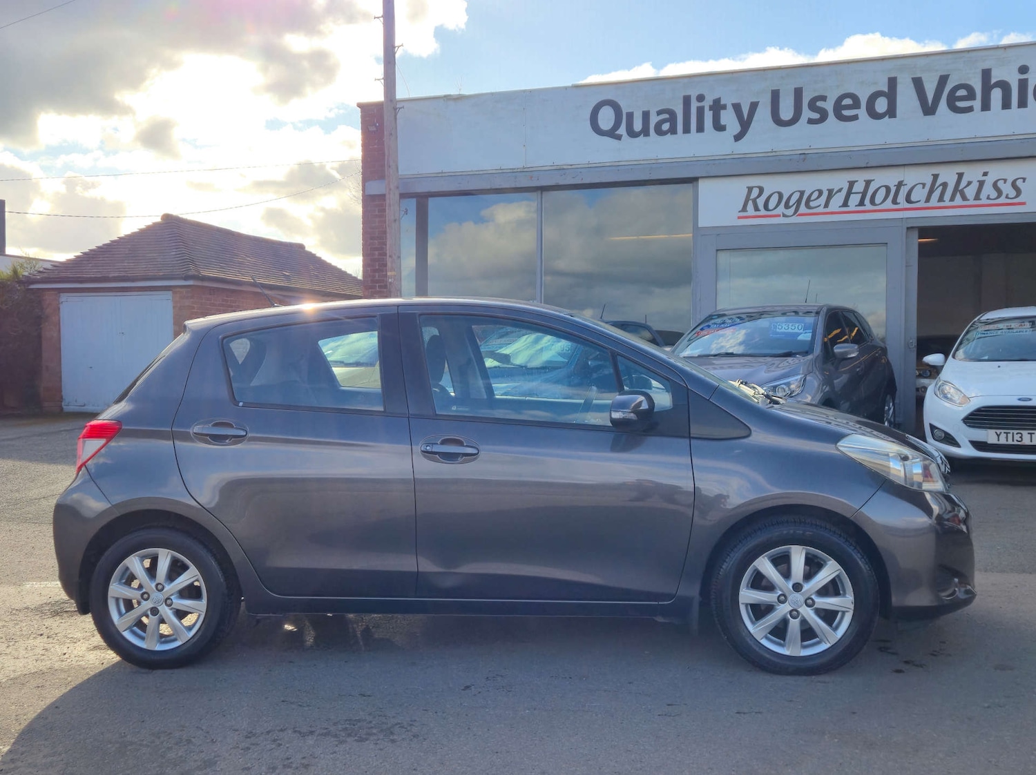 Used Toyota Yaris 2012 for sale - 77704056: Photo 8