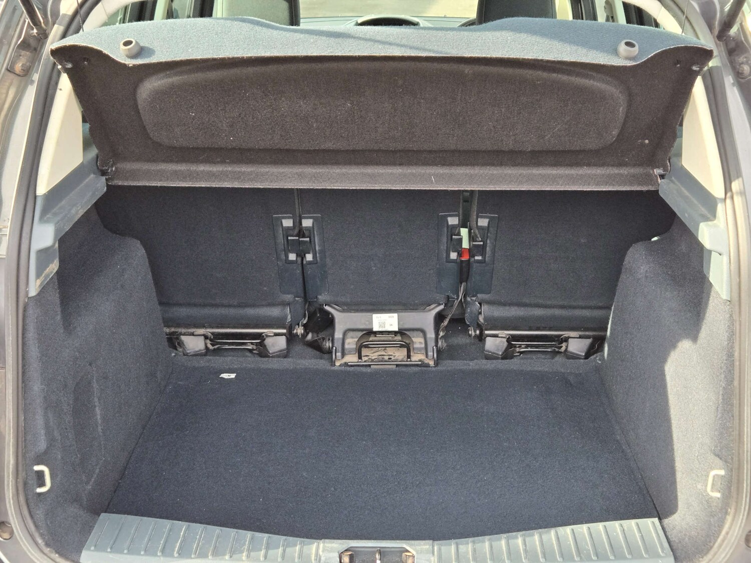 Vehicle 33
