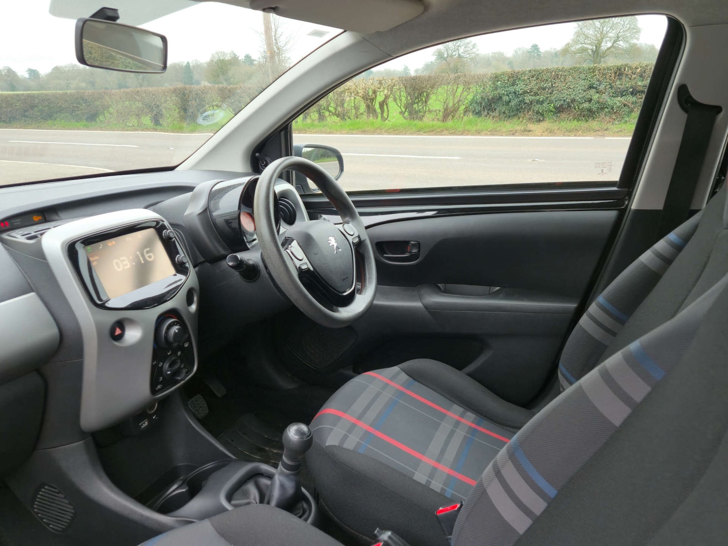 Used Peugeot 108 2015 for sale - 77794768: Photo 28