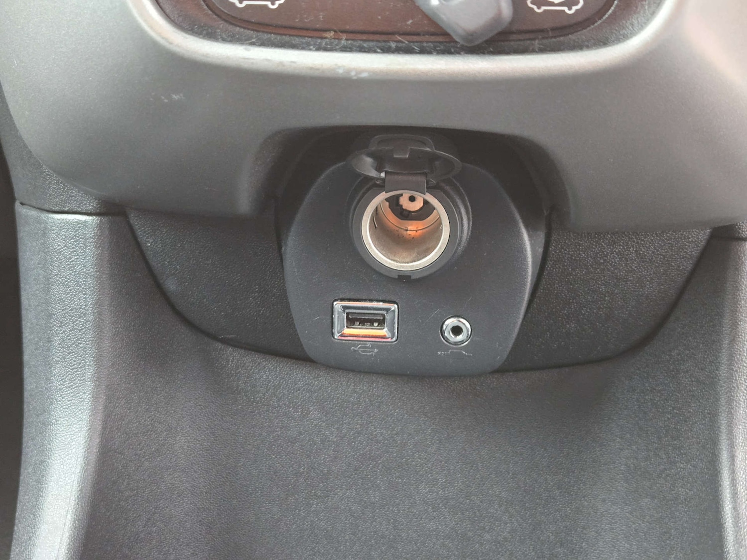 Used Peugeot 108 2015 for sale - 77794768: Photo 36