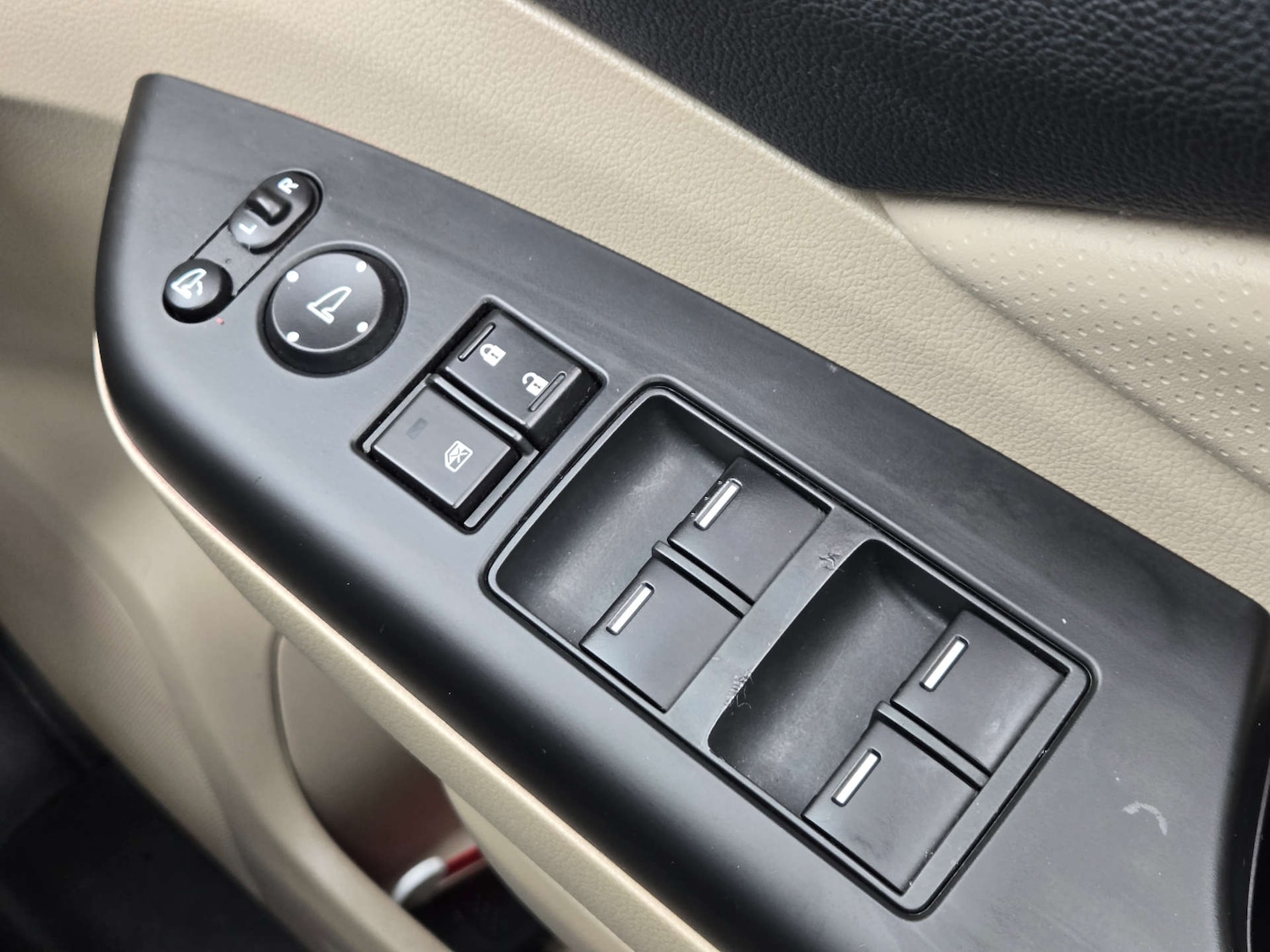 Used Honda CR-V 2013 for sale - 77702635: Photo 43