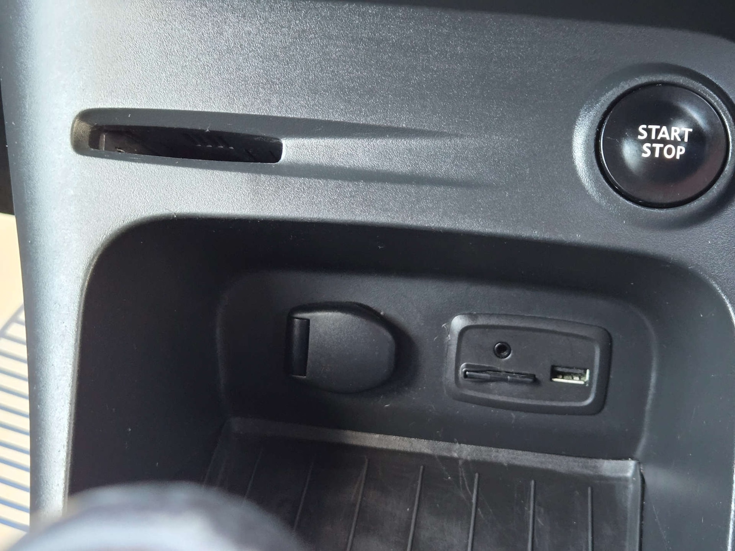 Used Renault Captur 2016 for sale - 77121299: Photo 38