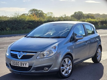 Vauxhall - Corsa