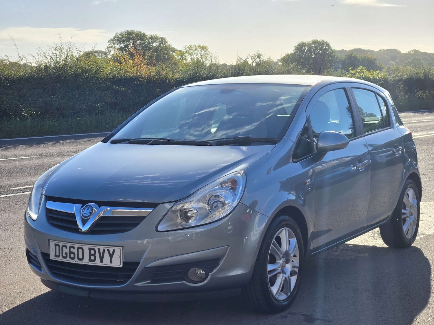 Used Vauxhall Corsa 2010 for sale - 76602213: Photo 2