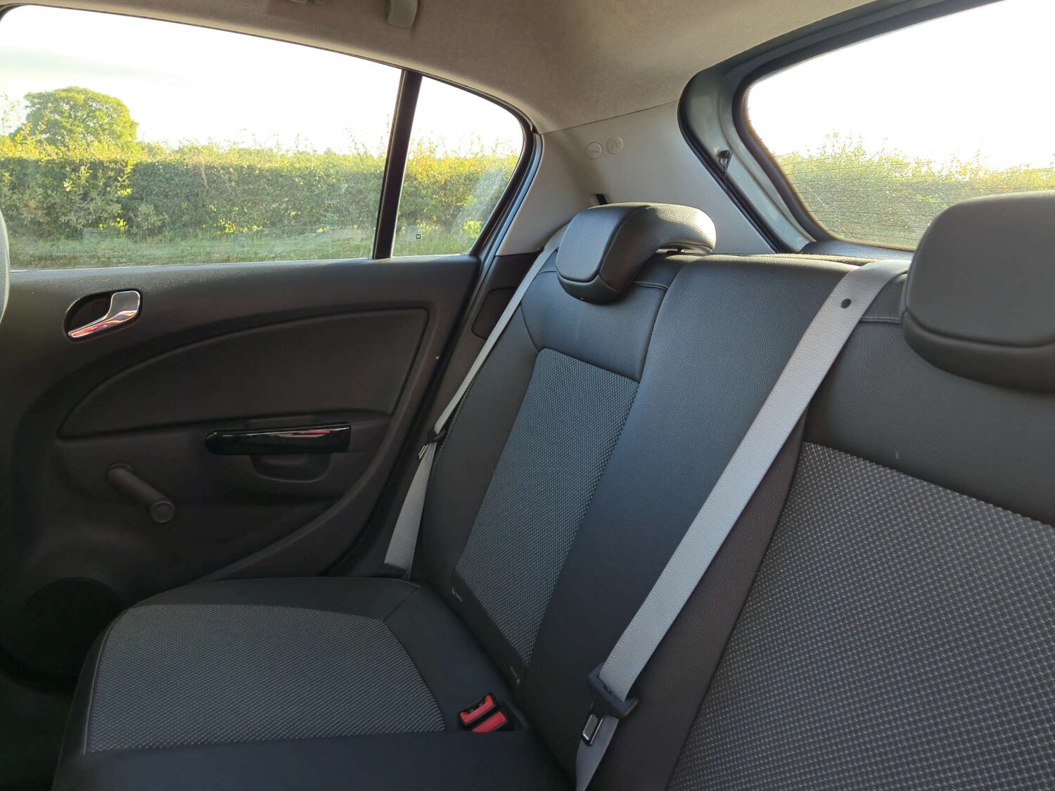 Used Vauxhall Corsa 2010 for sale - 76602213: Photo 24