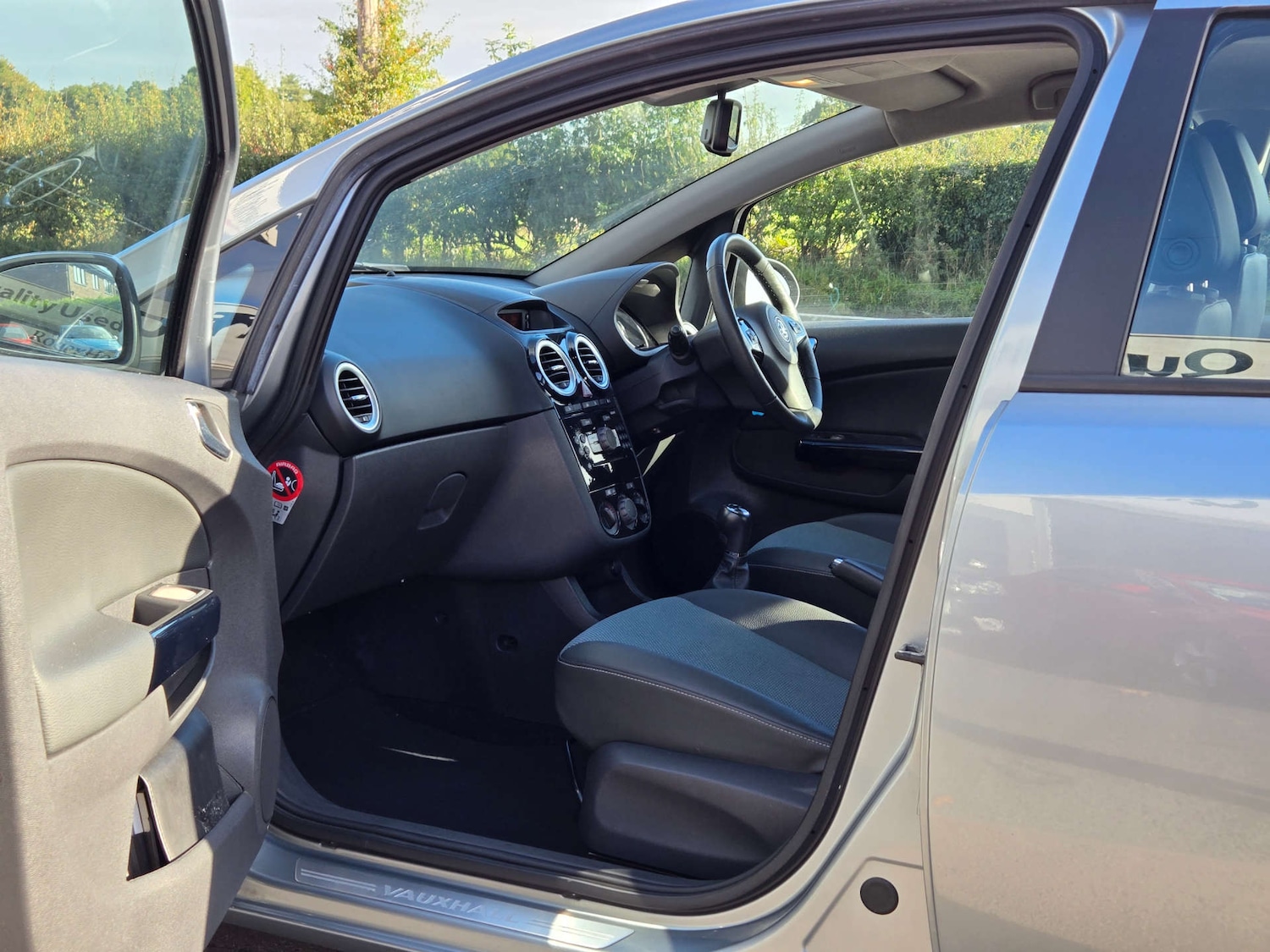 Used Vauxhall Corsa 2010 for sale - 76602213: Photo 25