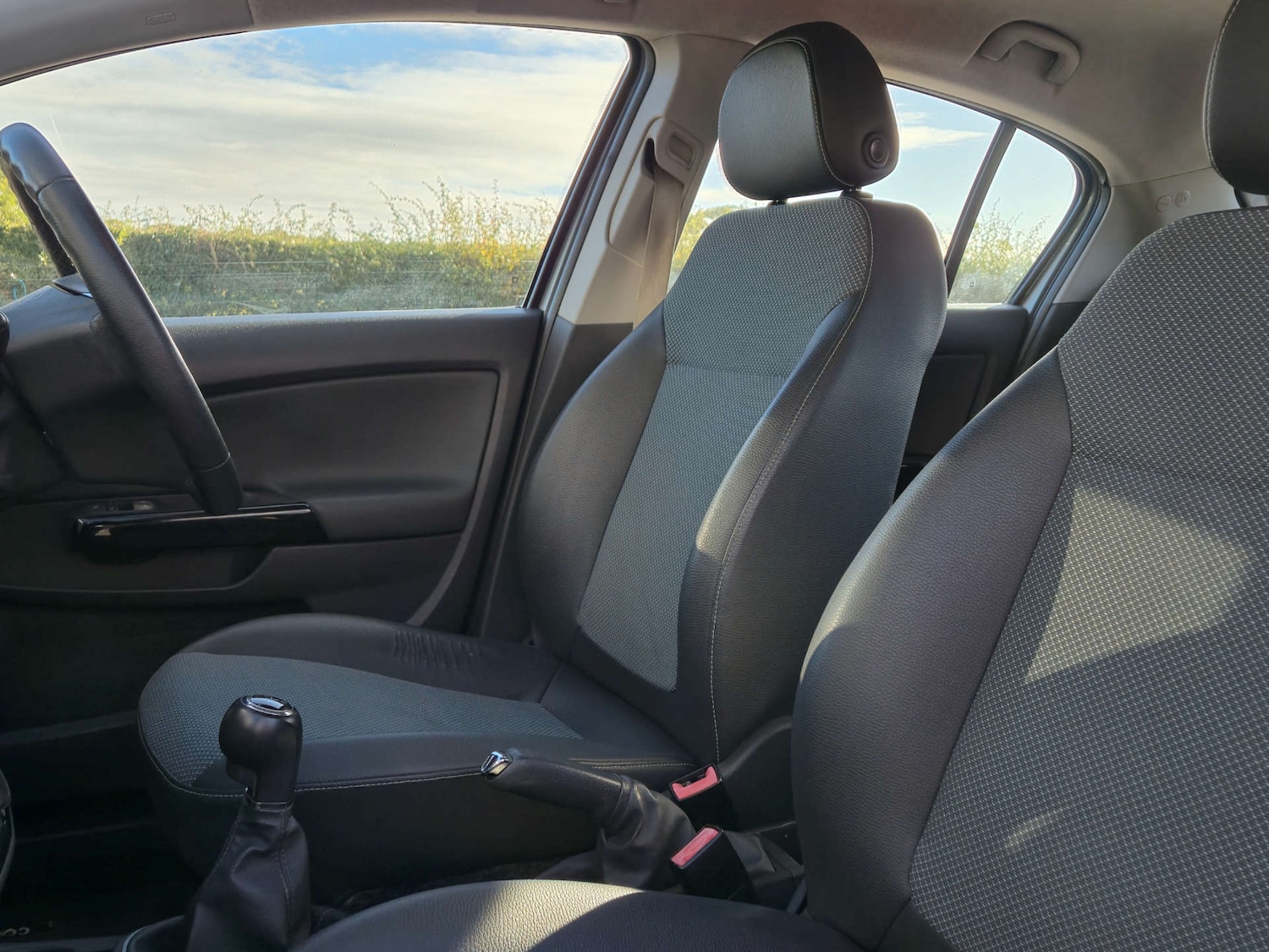 Used Vauxhall Corsa 2010 for sale - 76602213: Photo 28