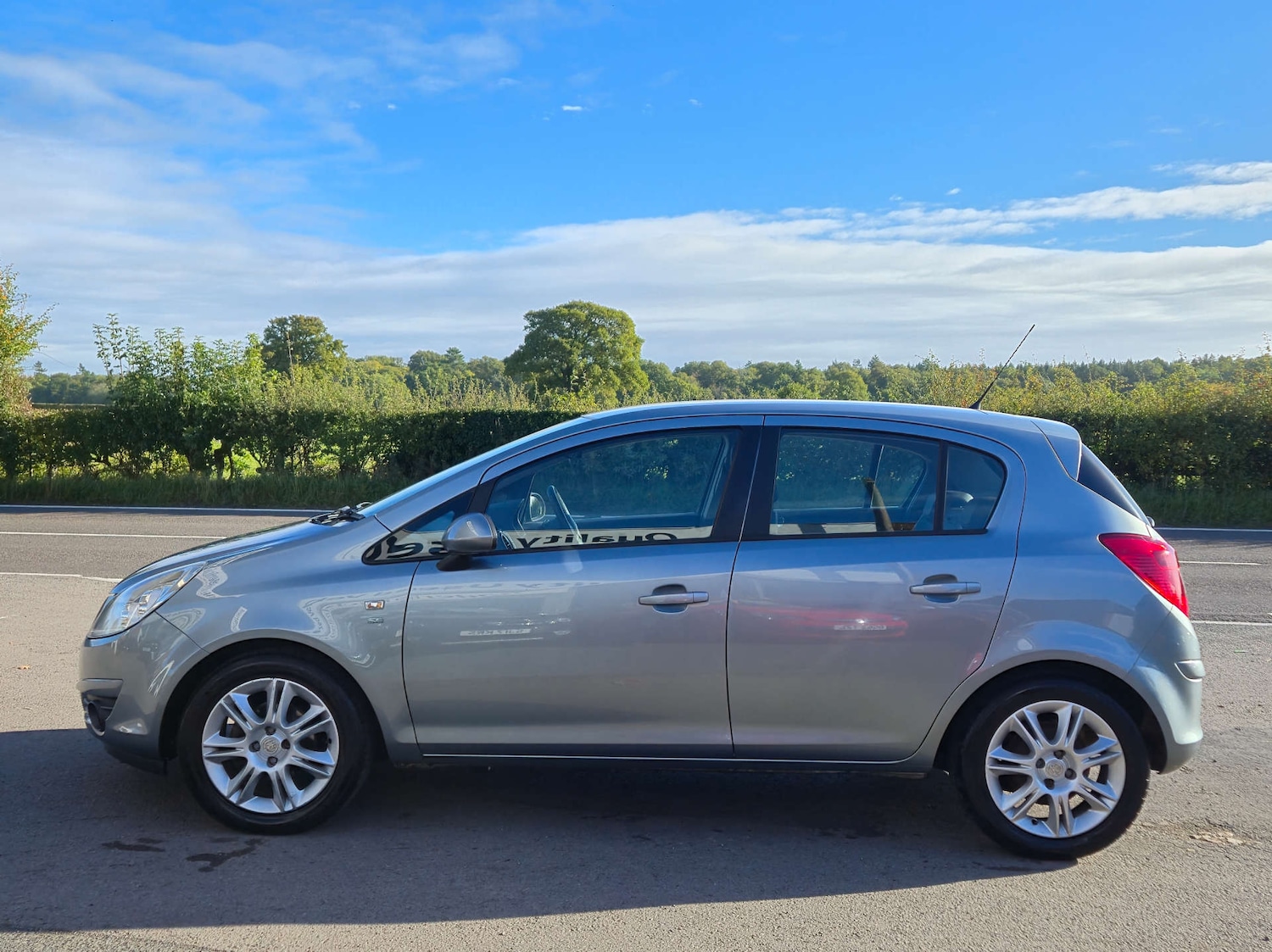 Used Vauxhall Corsa 2010 for sale - 76602213: Photo 3