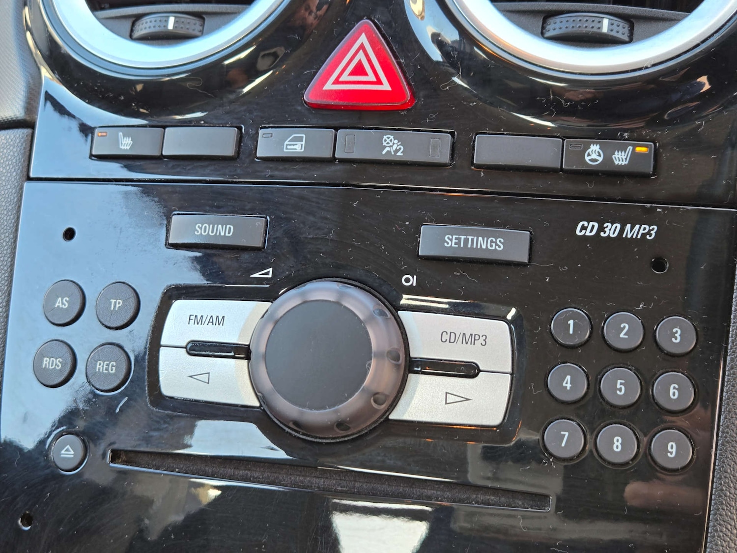 Used Vauxhall Corsa 2010 for sale - 76602213: Photo 31