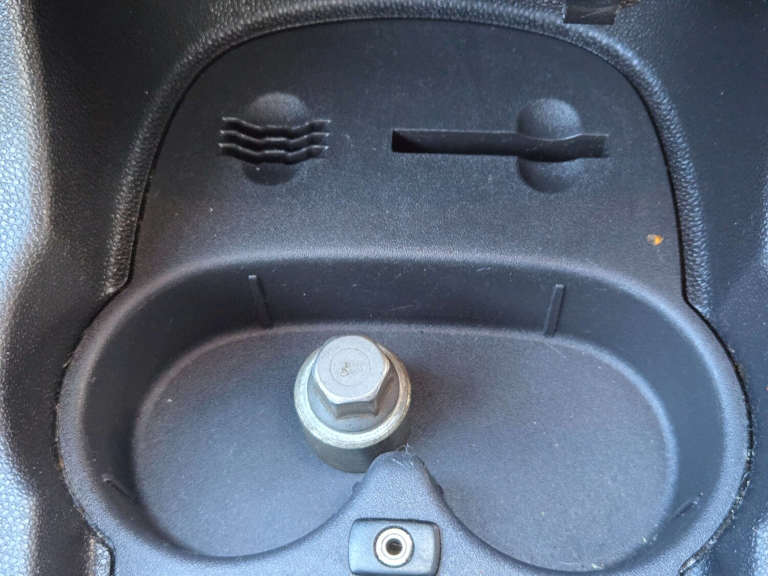 Used Vauxhall Corsa 2010 for sale - 76602213: Photo 32