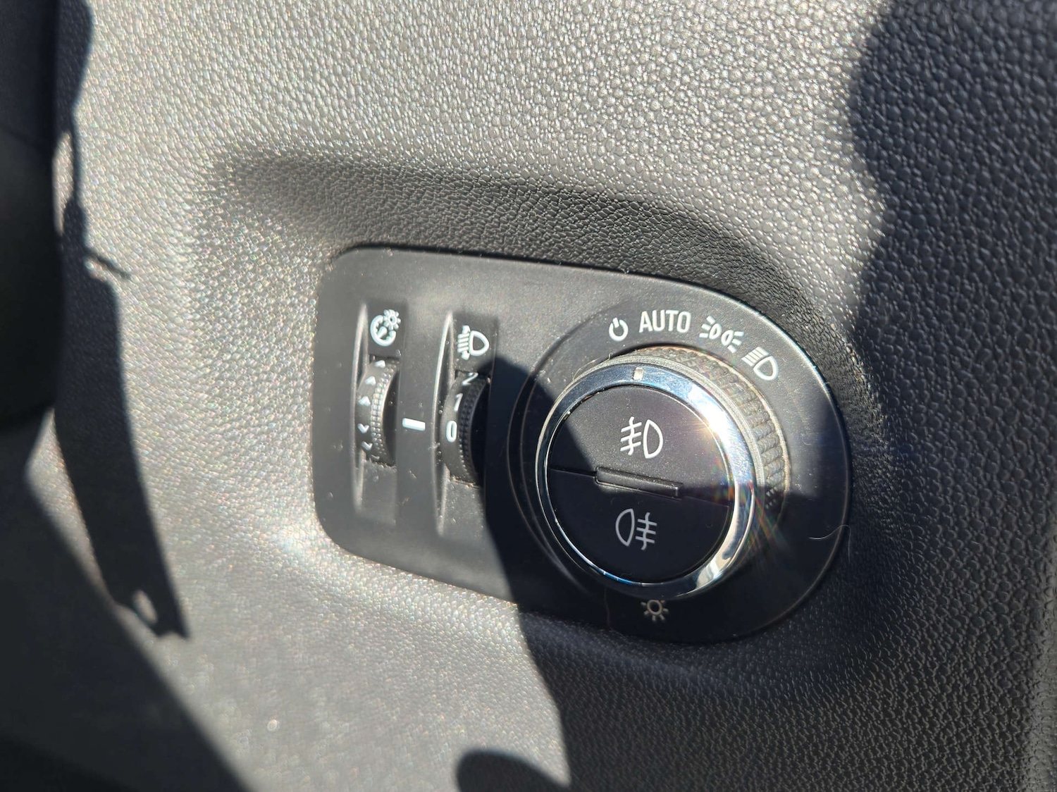 Used Vauxhall Corsa 2010 for sale - 76602213: Photo 34