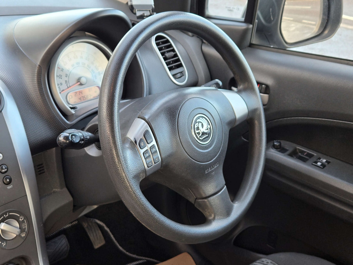 Used Vauxhall Agila 2012 for sale - 77235330: Photo 28