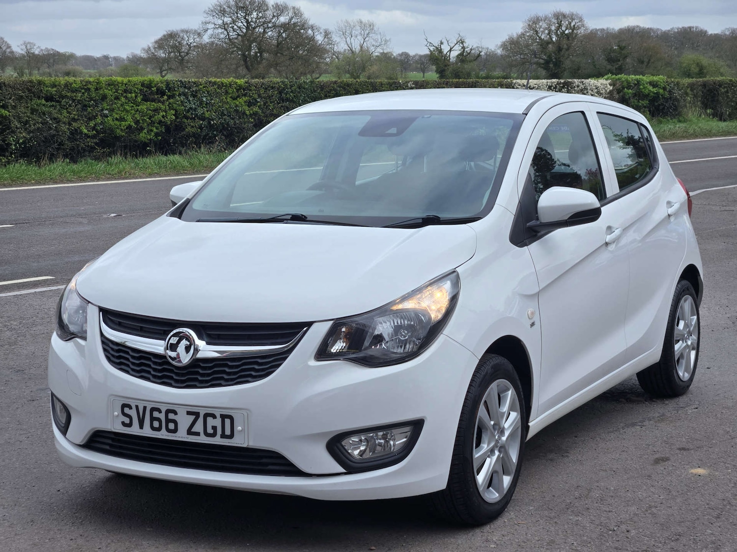 Used Vauxhall Viva 2016 for sale - 78122032: Photo 2