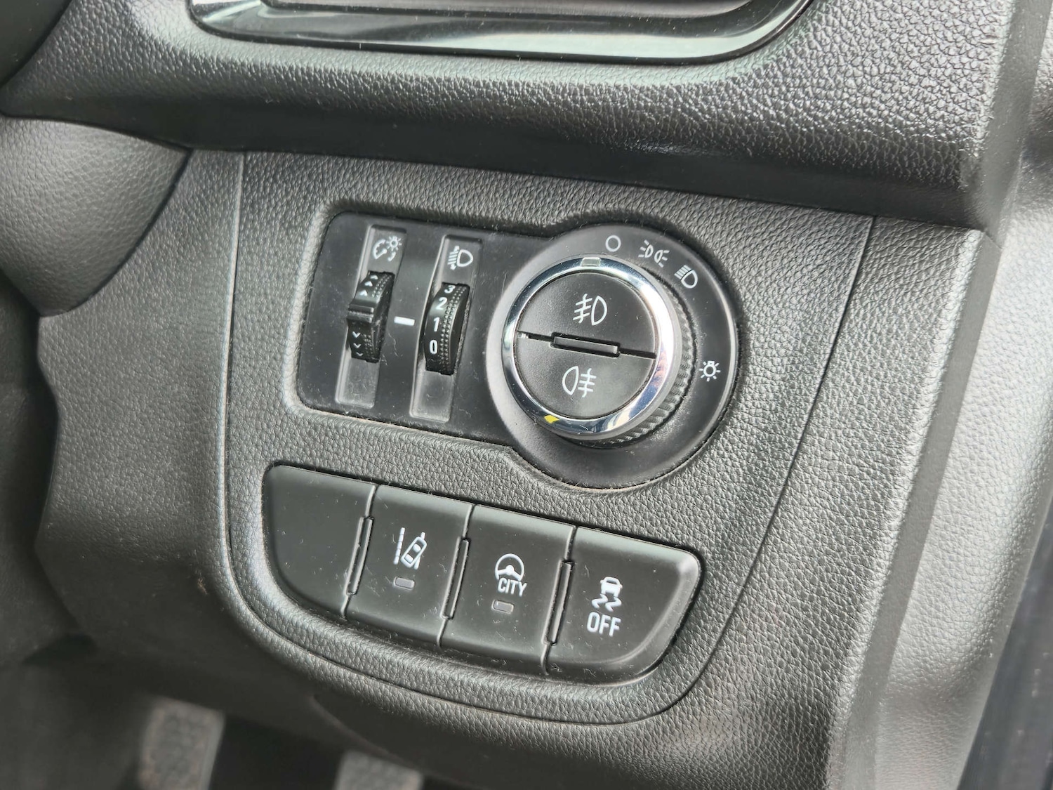 Used Vauxhall Viva 2016 for sale - 78122032: Photo 22