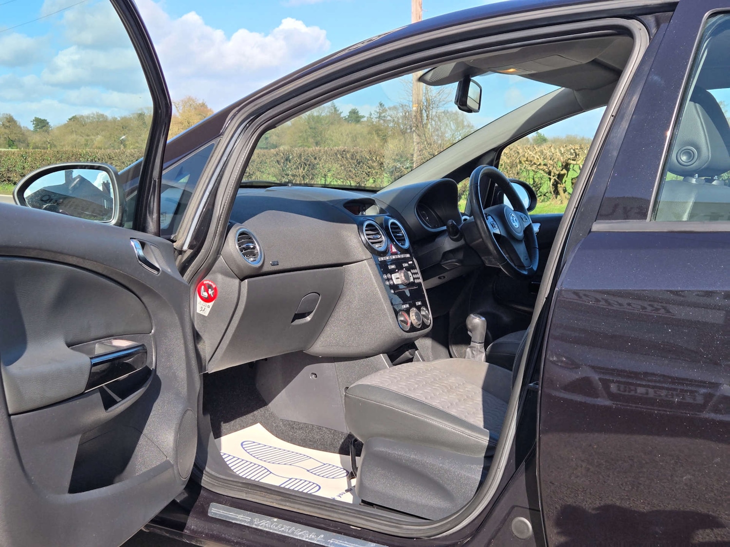 Used Vauxhall Corsa 2015 for sale - 77836397: Photo 27