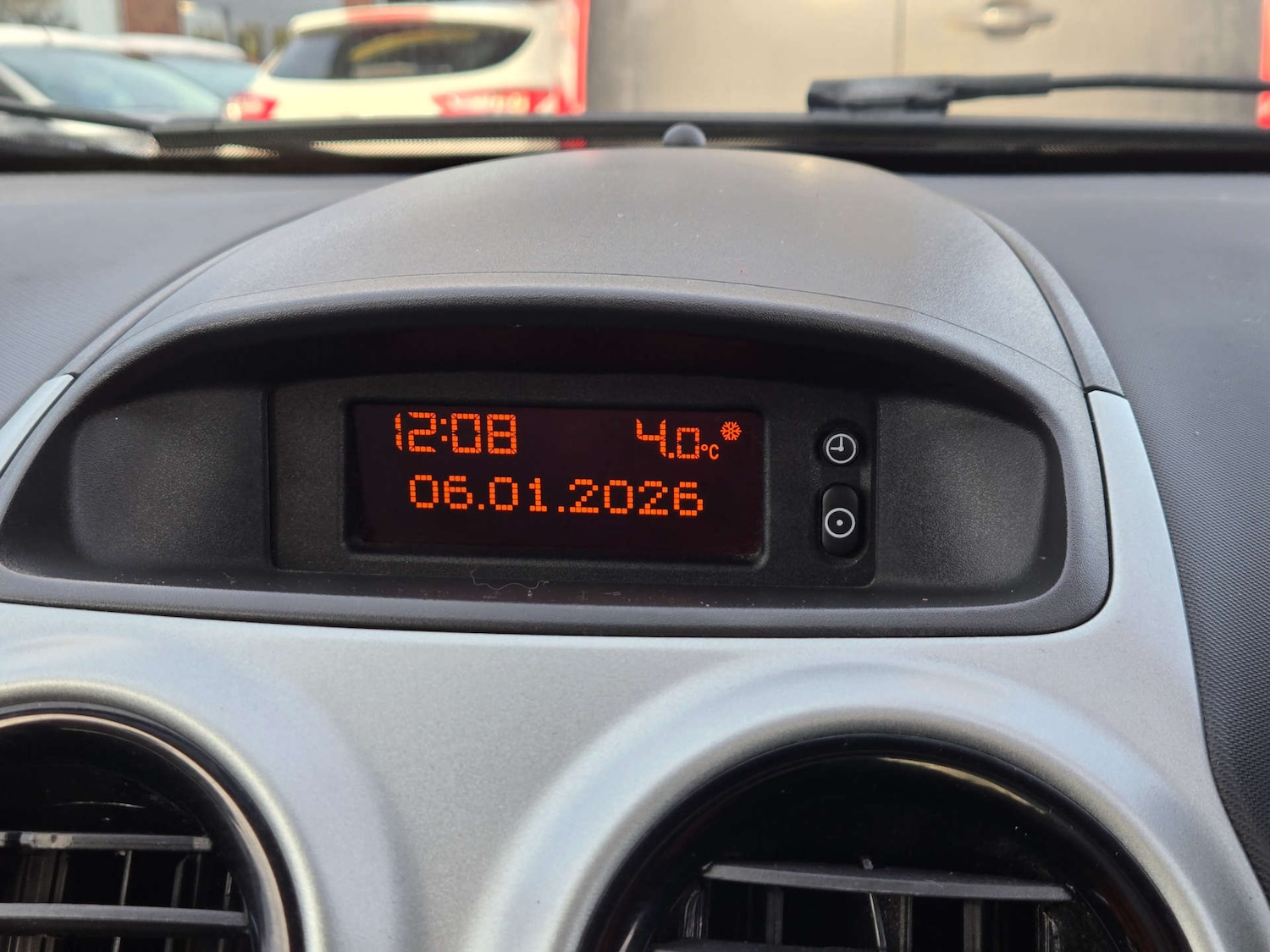 Used Vauxhall Corsa 2010 for sale - 77121301: Photo 29