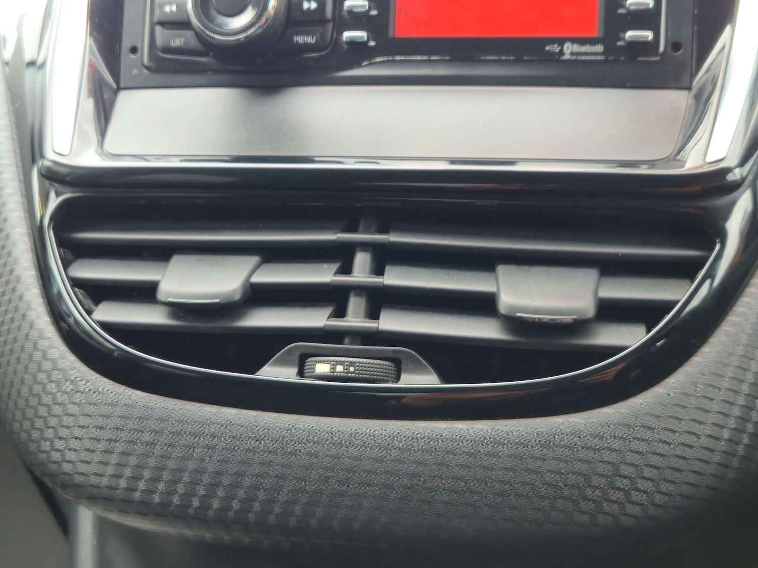 Used Peugeot 208 2016 for sale - 78124694: Photo 32