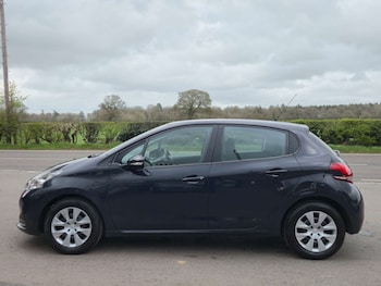 Used Peugeot 208 2016 for sale - 78124694: Photo