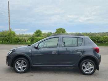 Used Dacia Sandero 2017 for sale - 74825980: Photo