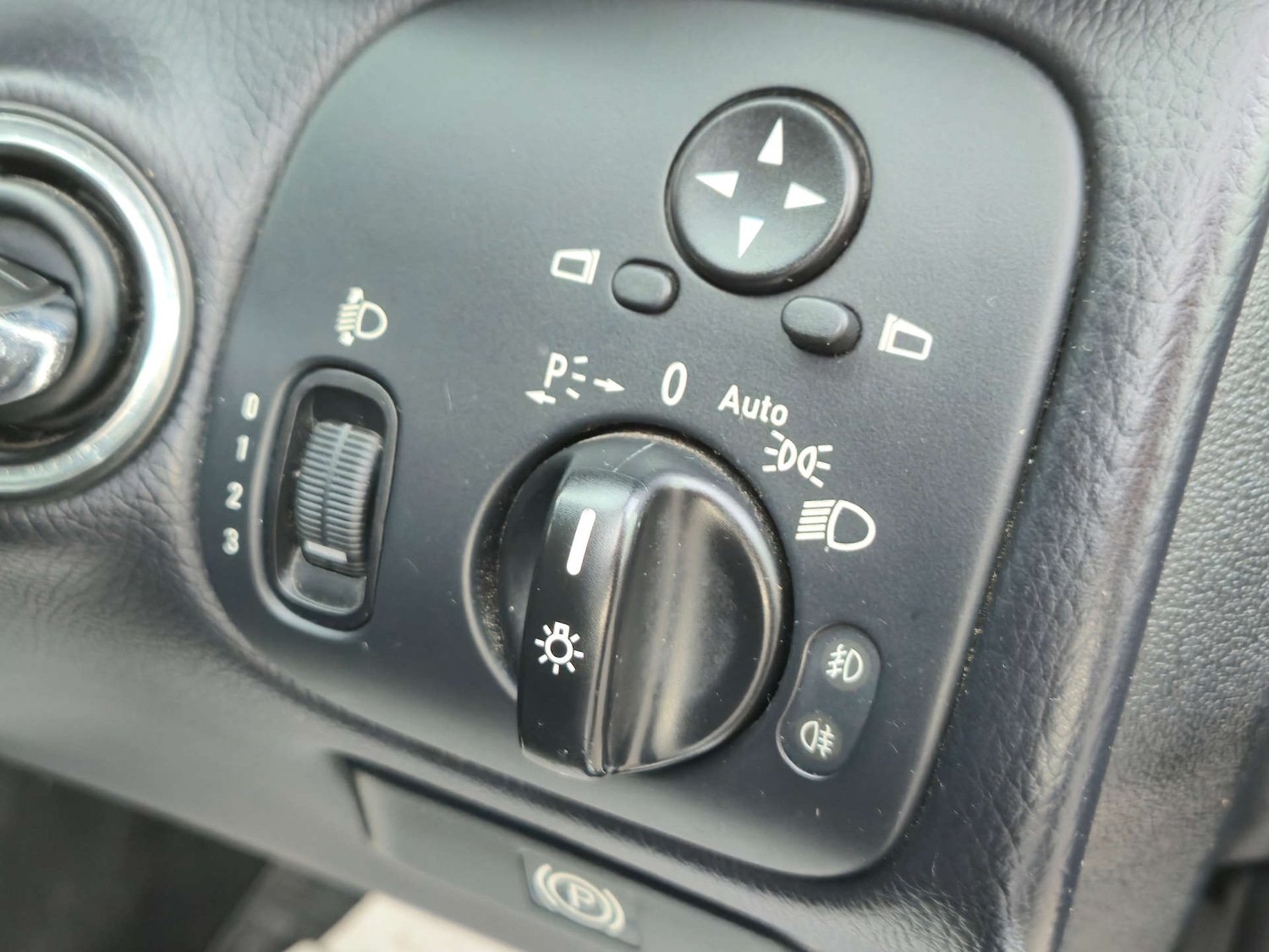 Used Mercedes-Benz CLC Class 2010 for sale - 77261429: Photo 24