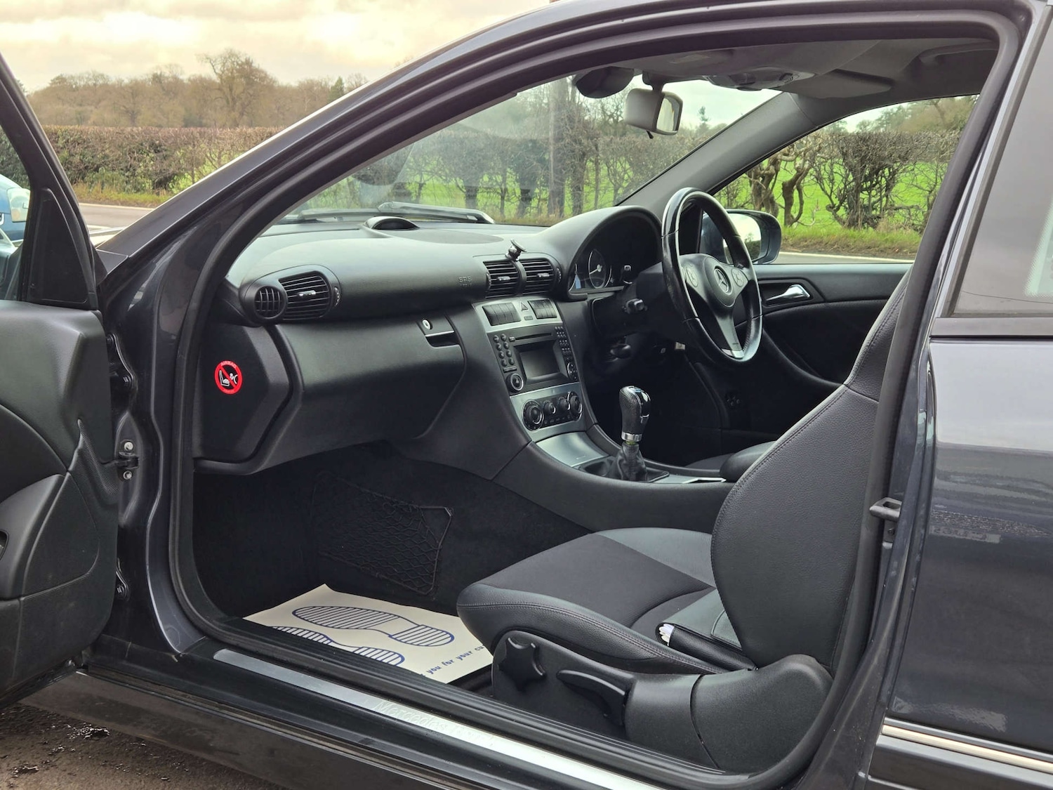 Used Mercedes-Benz CLC Class 2010 for sale - 77261429: Photo 26