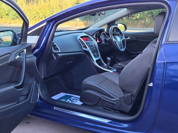 Used Vauxhall Astra GTC 2014 for sale - 76278392: Photo 26