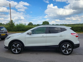 Used Nissan Qashqai 2017 for sale - 79027234: Photo