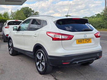 Used Nissan Qashqai 2017 for sale - 79027234: Photo