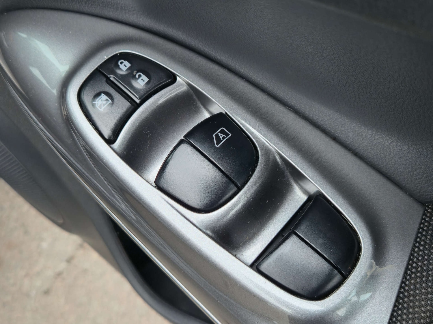 Used Nissan Juke 2012 for sale - 77685508: Photo 22