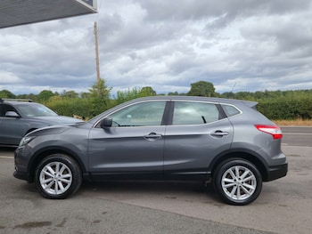 Used Nissan Qashqai 2015 for sale - 79517142: Photo