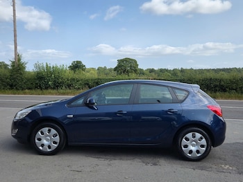 Used Vauxhall Astra 2012 for sale - 75553782: Photo