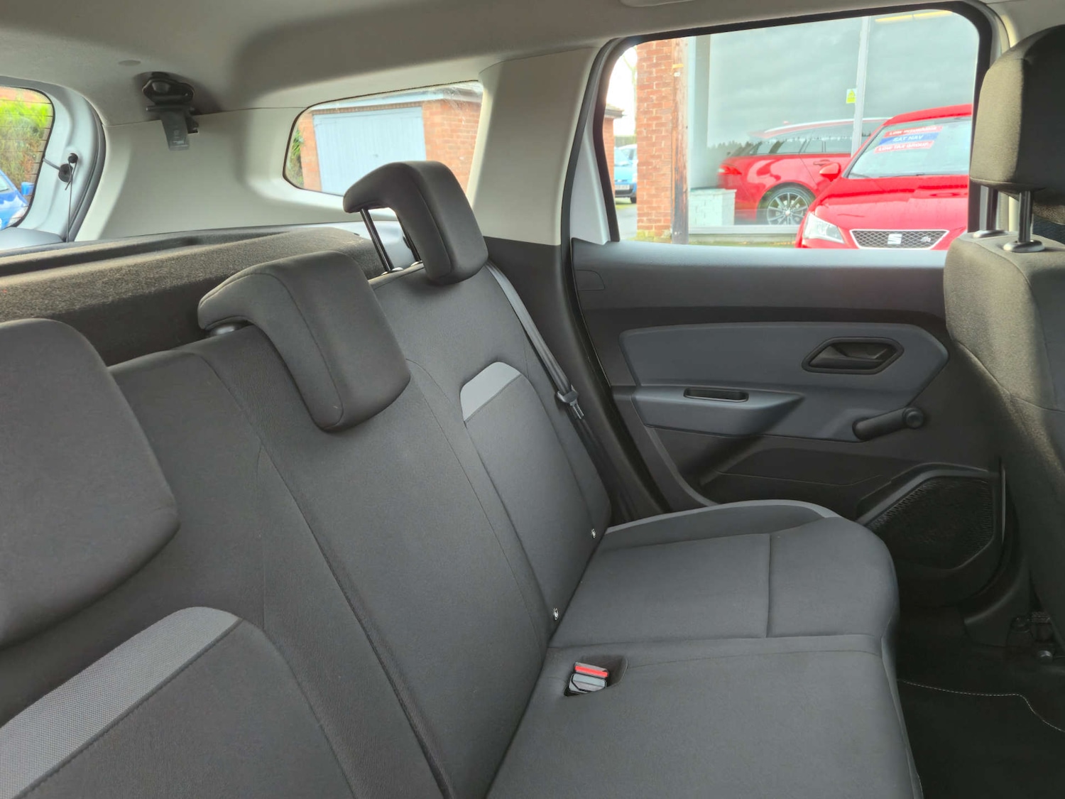 Used Dacia Duster 2018 for sale - 76971031: Photo 24