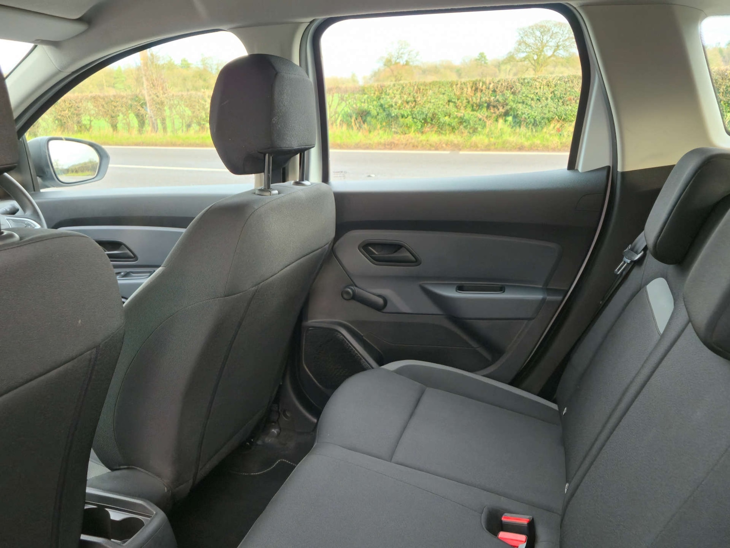 Used Dacia Duster 2018 for sale - 76971031: Photo 25