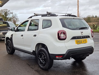 Used Dacia Duster 2018 for sale - 76971031: Photo