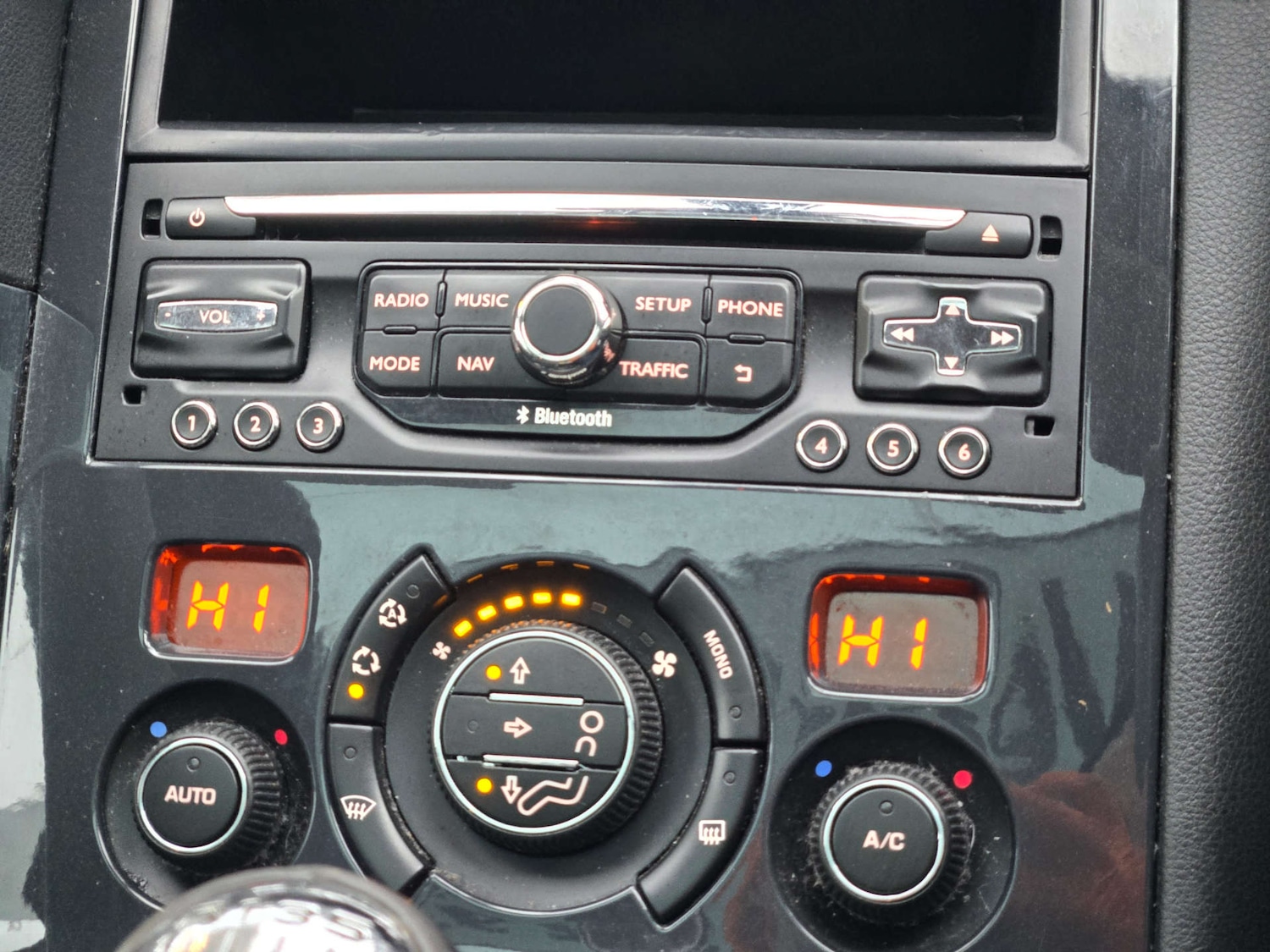 Used Peugeot 3008 2014 for sale - 77303959: Photo 43